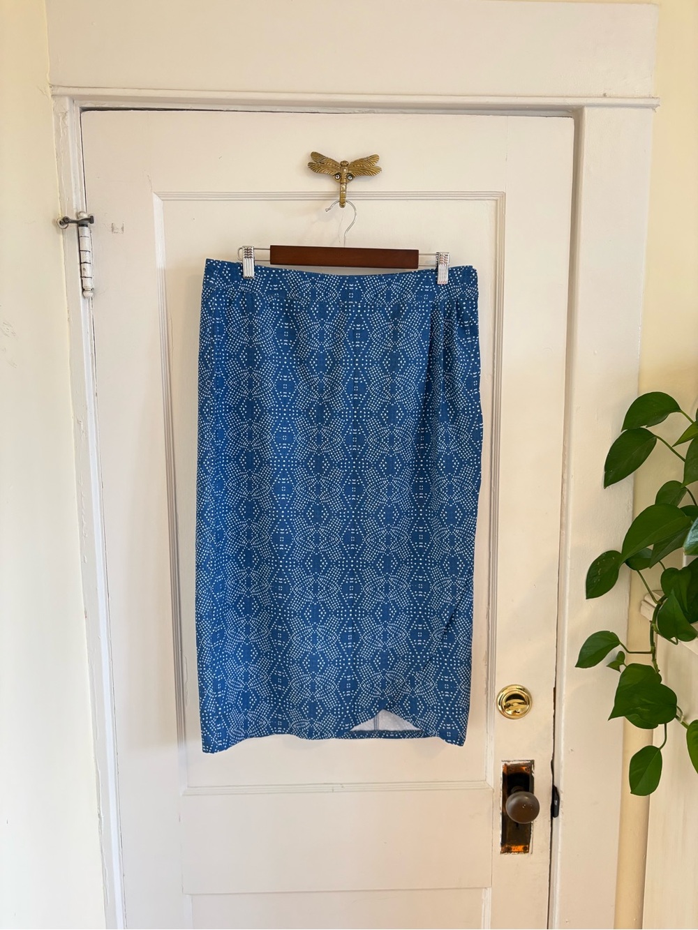 RipSkirt Hawaii Cover Up Wrap Skirt Blue & White Geometric Medium